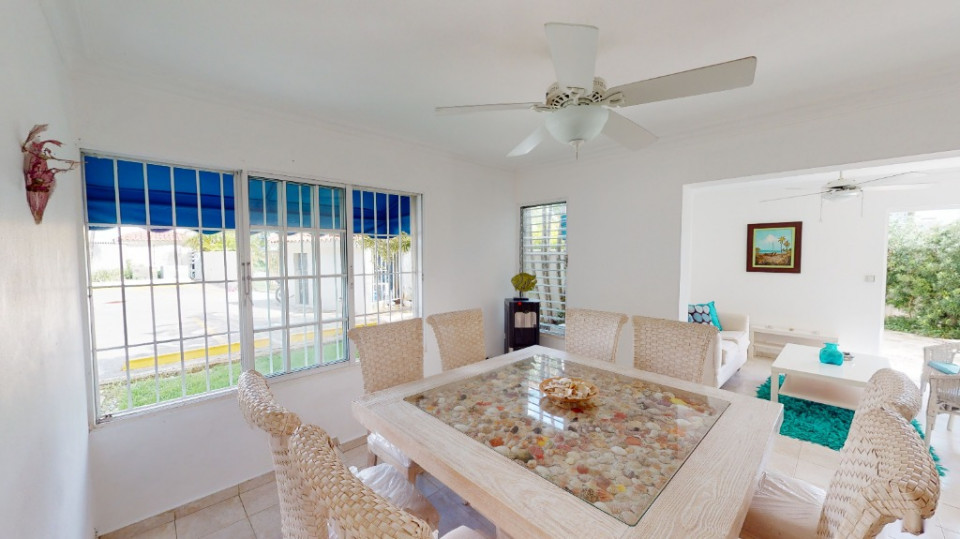 Villa en Venta En Juan Dolio • Salvador Ogando