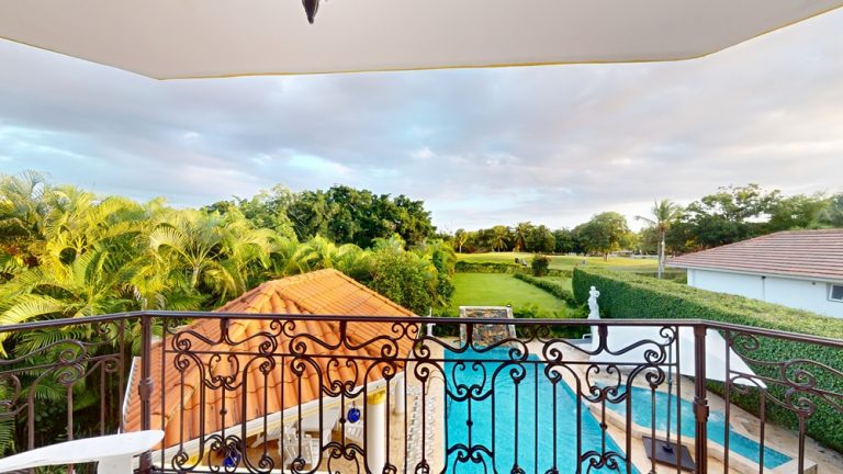 Villa en Metro Country Club