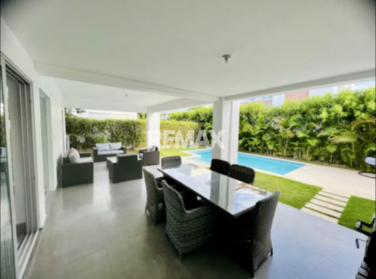 Villa en Punta Cana Village